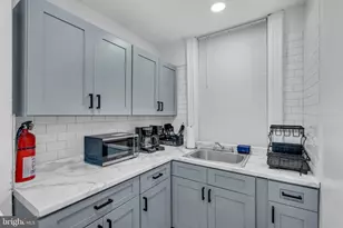 905 W Marshall St, Norristown, PA 19401 - Photo 50