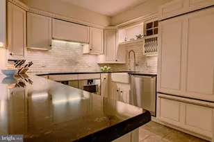 10211 Valley Forge Cir, King of Prussia, PA 19406 - Photo 2