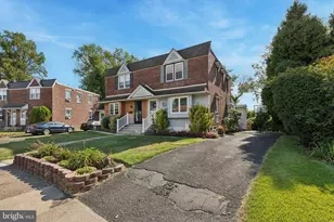 102 Earl Ln, Hatboro, PA 19040 - Photo 2