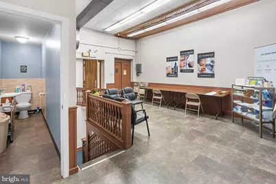 215 W Main Street, Lansdale, PA 19446 - Photo 14