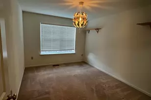 2135 Hidden Meadows Ave, Pennsburg, PA 18073 - Photo 12