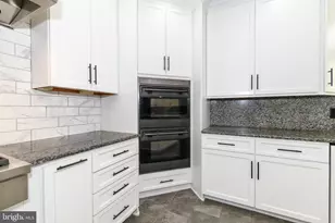 2100 Fox Hollow Ln, East Greenville, PA 18041 - Photo 14