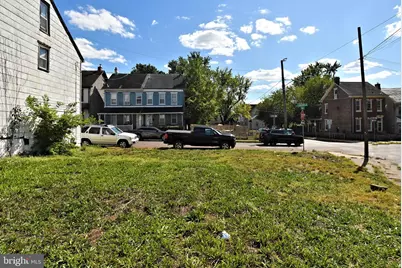 399 Lincoln Avenue, Pottstown, PA 19464 - Photo 2