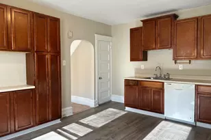 302 N York St, Pottstown, PA 19464 - Photo 6