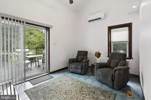 471 5th St, Phoenixville, PA 19460 - Photo 22