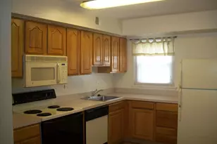 22 Coventry Ct, Blue Bell, PA 19422 - Photo 2