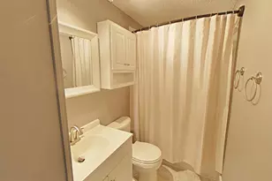 902 Lakeview Dr, Green Lane, PA 18054 - Photo 18