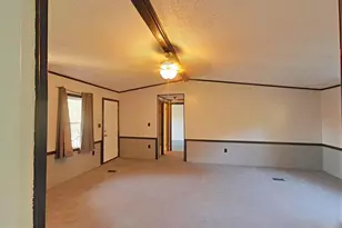 902 Lakeview Dr, Green Lane, PA 18054 - Photo 4