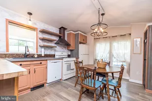 25 Chestnut Ct E, Harleysville, PA 19438 - Photo 34