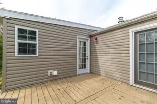 25 Chestnut Ct E, Harleysville, PA 19438 - Photo 6