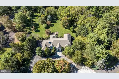 540 Leslie Lane, Blue Bell, PA 19422 - Photo 2