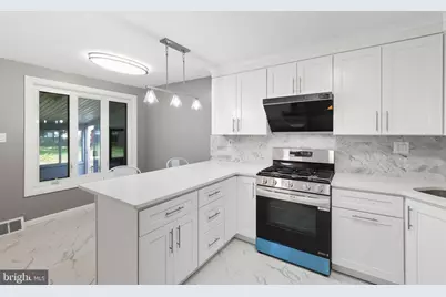 985 Milkweed Lane, Huntingdon Valley, PA 19006 - Photo 18