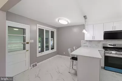 985 Milkweed Lane, Huntingdon Valley, PA 19006 - Photo 14