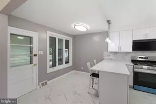 985 Milkweed Ln, Huntingdon Valley, PA 19006 - Photo 14