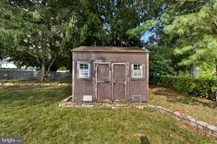 985 Milkweed Ln, Huntingdon Valley, PA 19006 - Photo 40