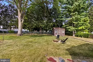 985 Milkweed Ln, Huntingdon Valley, PA 19006 - Photo 38