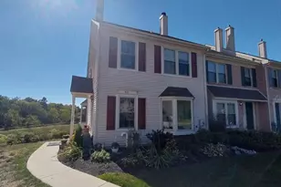 416 Pinetree Ct, Pottstown, PA 19464 - Photo 1