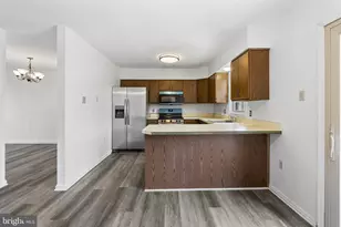 524 Oaktree Ct, Pottstown, PA 19464 - Photo 10