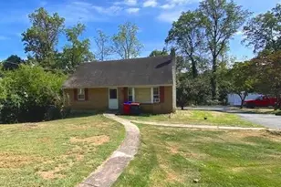 1814 N Keim St, Pottstown, PA 19464 - Photo 2