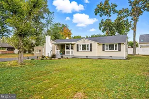 1565 E Philadelphia Ave, Gilbertsville, PA 19525 - Photo 2