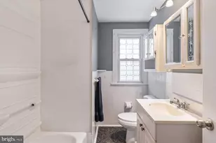 235 E 2nd St, Lansdale, PA 19446 - Photo 30