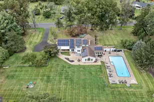 1653 Bridle Path Dr, Lansdale, PA 19446 - Photo 2