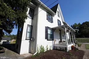 523 Bridge St, Mont Clare, PA 19453 - Photo 6