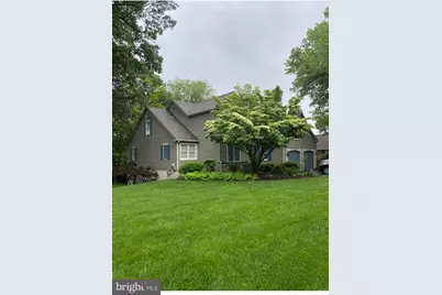 1752 Oak Hill Drive, Huntingdon Valley, PA 19006 - Photo 2