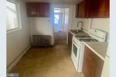 18 Coates Street, Bridgeport, PA 19405 - Photo 8