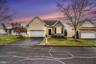 4388 Buttercup Cir, Collegeville, PA 19426 - Photo 2