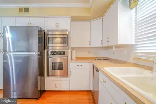 245 Barclay Cir, Cheltenham, PA 19012 - Photo 16