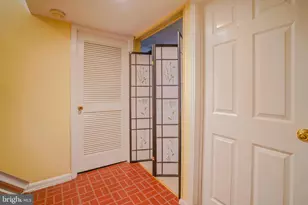 245 Barclay Cir, Cheltenham, PA 19012 - Photo 32