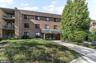 1640 Oakwood Dr, Narberth, PA 19072 - Photo 2