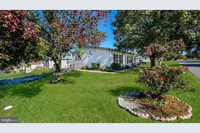 10 Bentwood Ct W, Harleysville, PA 19438 - Photo 4