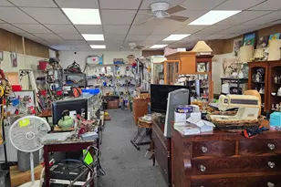 772 Main St, Pennsburg, PA 18073 - Photo 16