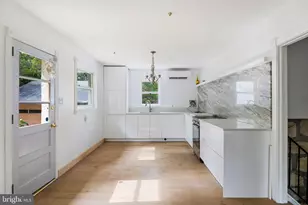 601 Cathcart Rd, Blue Bell, PA 19422 - Photo 4