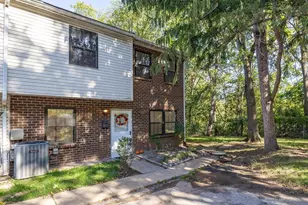 8 Sawmill Run, Norristown, PA 19401 - Photo 18