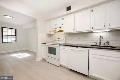 8 Sawmill Run #8, Norristown, PA 19401 - Photo 6