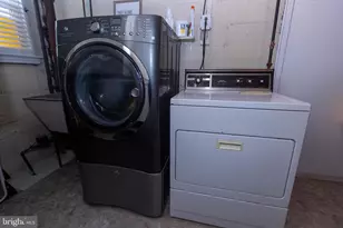 2937 Keenwood Rd, Norristown, PA 19403 - Photo 20