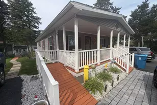 511 Maple Dr, Green Lane, PA 18054 - Photo 2