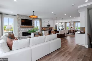 381 Sydney Ln, Lansdale, PA 19446 - Photo 8