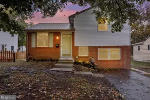 104 Pulaski St, Pottstown, PA 19464 - Photo 2