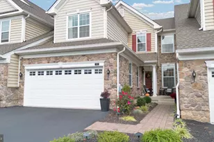 332 Joshua Tree Dr, Collegeville, PA 19426 - Photo 2