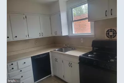 807 Selma Street #2ND FL, Norristown, PA 19401 - Photo 6