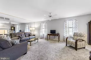 706 Kennedy Ct, Norristown, PA 19403 - Photo 2