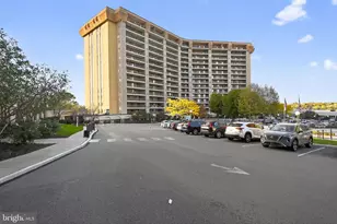 10413 Valley Forge Cir, King of Prussia, PA 19406 - Photo 2