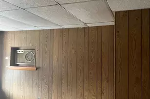 907 W Airy St, Norristown, PA 19401 - Photo 2