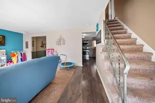 1825 Flintlock Cir, Lansdale, PA 19446 - Photo 2