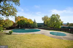 424 Meadowview Ln, Mont Clare, PA 19453 - Photo 26