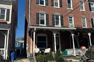 405 Walnut St, Royersford, PA 19468 - Photo 2